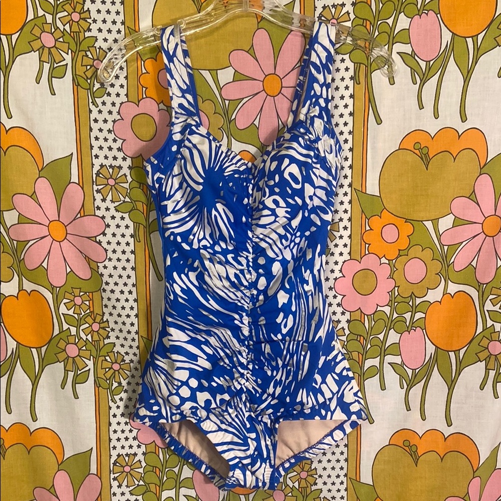 Vintage Silhouette Pinup Boyshort Swimsuit